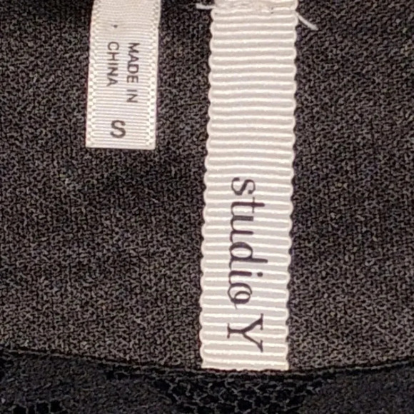 Studio Y Women's Black Long Sleeve Lined Lace Dress  Scoop Neck Size Small - Picture 3 of 10